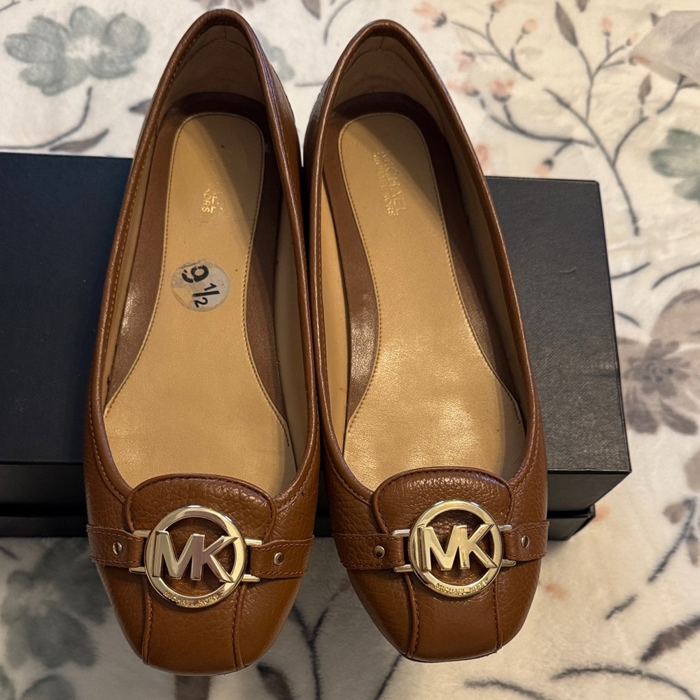 Michael Kors Tan Leather Loafers with Gold Logo